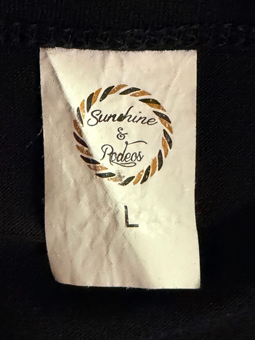 Sunshine & Rodeos Womens Black T-Shirt Multicolor Sequined Sleeves Pocket Sz L - Picture 6 of 9